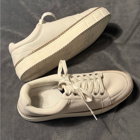 VINCE CAMUTO Men’s Leather Sneakers Size 11 - Picture 5 of 8